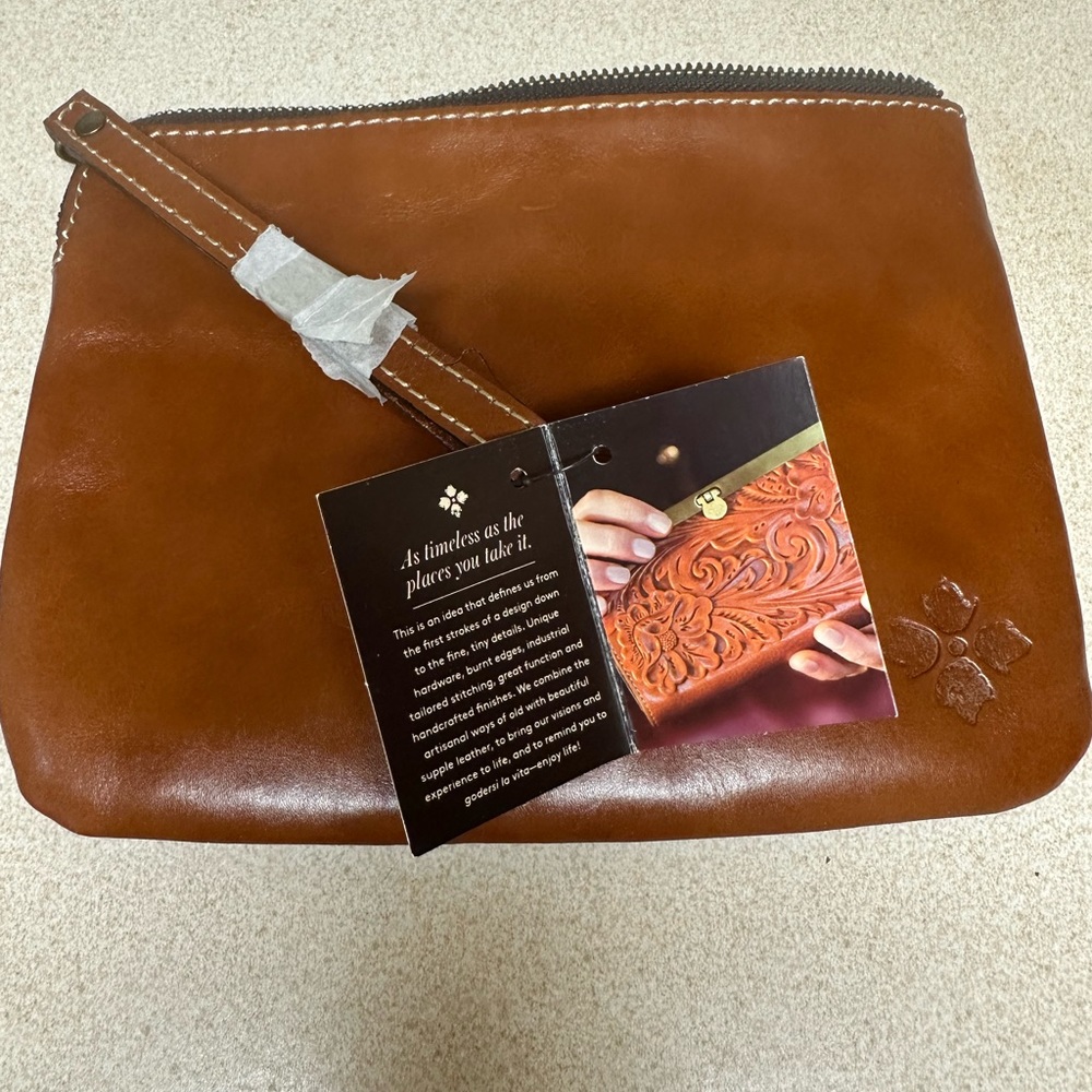 Pacini leather hand wristlet, New with tag